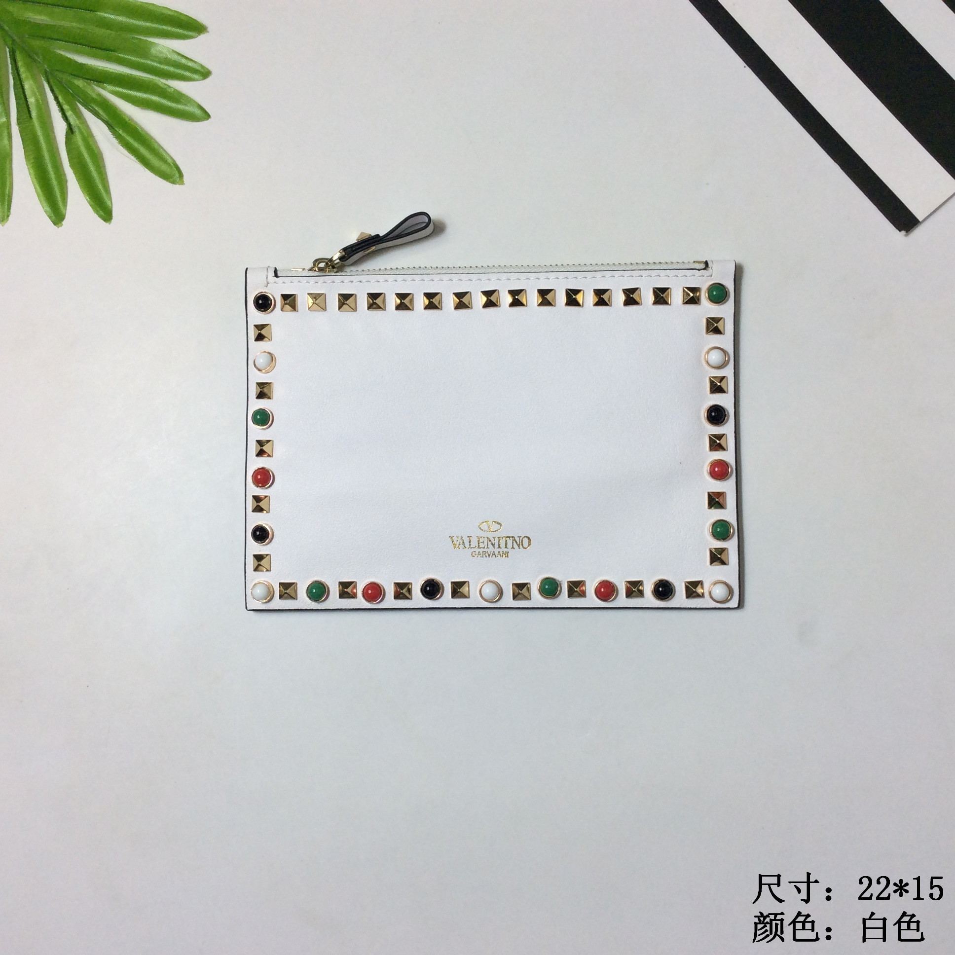 22x15 白色